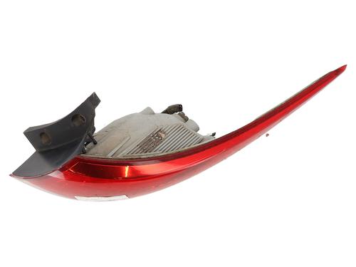 Used Right taillight HYUNDAI ix35 (LM, EL, ELH) 1.7 CRDi (116 hp) 31988047