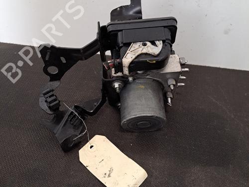 Used ABS pump ABS pump RENAULT CLIO V (B7_) 1.5 Blue dCi 85 (B7AG) (86 hp) 28407167 28407167