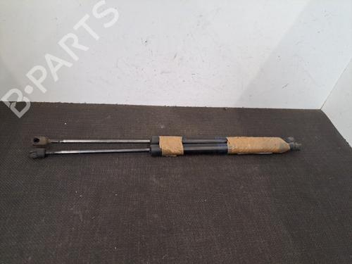 tailgate-lift-support-vw-golf-sportsvan-vii-am1-an1-2014-2015-2016-2017-2018-2019-2020-28404557 main image