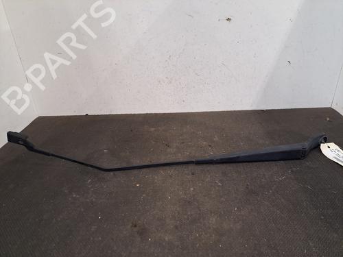 Used Front windshield wiper arm Front windshield wiper arm 30090657 30090657