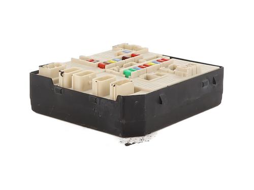 Used Fuse box Fuse box RENAULT LAGUNA III (BT0/1) 2.0 dCi (BT01, BT08, BT09, BT0E, BT0K, BT12, BT1C, BT1D,... (150 hp) 35991103 35991103