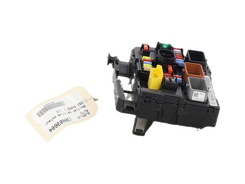 Used Fuse box Fuse box 38099395 38099395