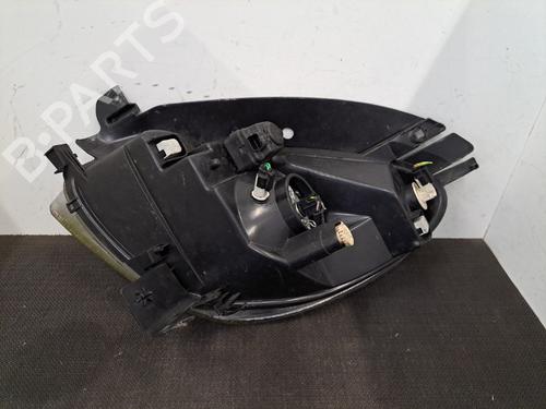 Right headlight CITROËN XSARA PICASSO (N68) 2.0 HDi | BP28398518C29 