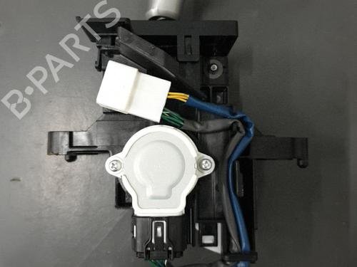 Used Gear lever Gear lever TOYOTA AURIS (_E18_) 1.8 Hybrid (ZWE186_, ZWE186R) (136 hp) 28410252 28410252