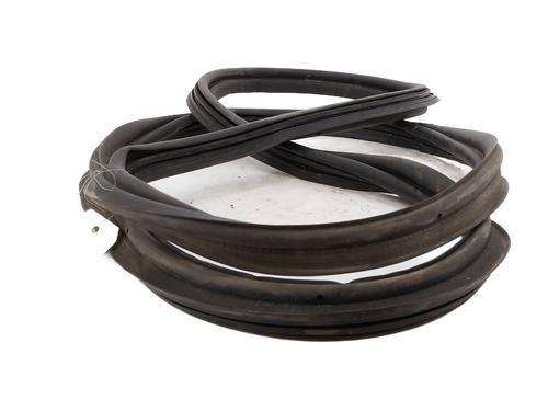 Used Rubber door seal Rubber door seal PEUGEOT 208 II (UB_, UP_, UW_, UJ_) 1.2 PureTech 100 (101 hp) 36368986 36368986