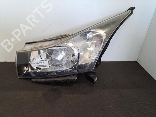 Used Left headlight CHEVROLET CRUZE Hatchback (J305) 1.6 (124 hp) 28389674