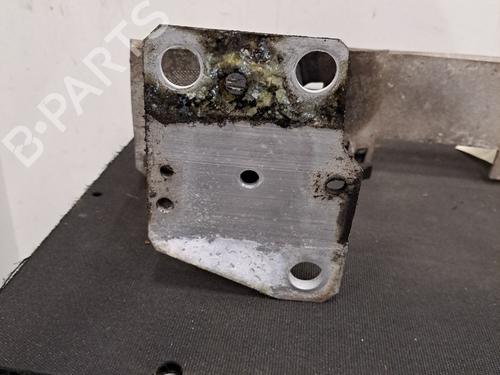 front-bumper-reinforcement-renault-megane-iii-hatchback-bz01_-b3_-2008-32182395 main image