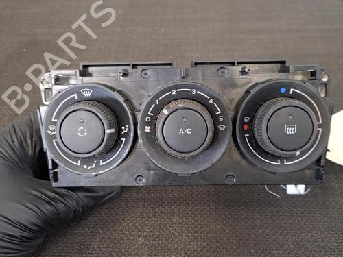 Used Climate control Climate control 28402676 28402676