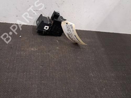 Switch RENAULT LAGUNA III (BT0/1) 2.0 dCi (BT01, BT08, BT09, BT0E, BT0K, BT12, BT1C, BT1D,... | BP28403691I30 