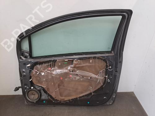 Right front door TOYOTA YARIS (_P9_) 1.3 VVT-i (SCP90_, SCP90R) | BP28403220C3