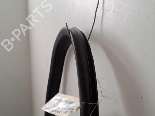 rubber-door-seal-renault-clio-v-b7_-2019-28407130 main image