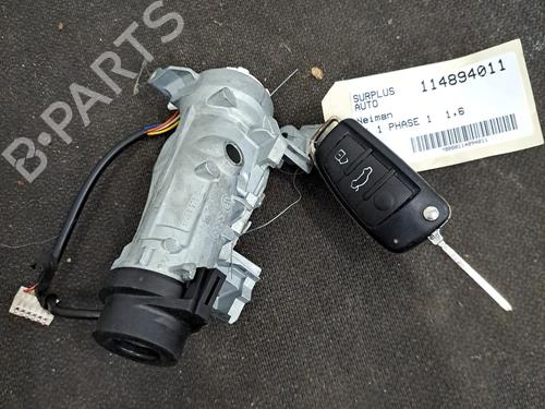 Ratlås/Tændingslås AUDI A1 (8X1, 8XK) 1.6 TDI (105 hp) 30438525