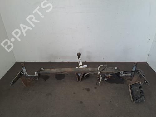 Used Tow ball/Mechanism PEUGEOT 308 SW II (LC_, LJ_, LR_, LX_, L4_) 1.6 BlueHDi 120 (120 hp) 29853954