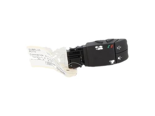 Interruttore Interruttore DACIA SANDERO II TCe 90 (B8M1, B8MA, B8AC) (90 hp) 37526510 37526510
