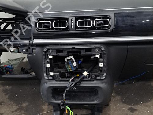 Dashboard CITROËN C3 III (SX) 1.2 THP 110 (SXHNPS, SXHNZT, SXHNZ6) | BP31992664C46
