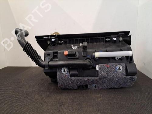 Used Glove box Glove box PEUGEOT 508 II (FB_, FH_, F3_) 2.0 BlueHDI 160 (FHEHYR) (163 hp) 28410216 28410216