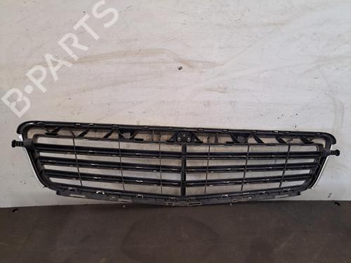 Used Grille Grille 37526736 37526736