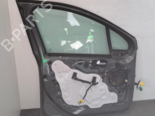dr-venstre-fortil-peugeot-2008-i-cu_-2013-39447222 main image