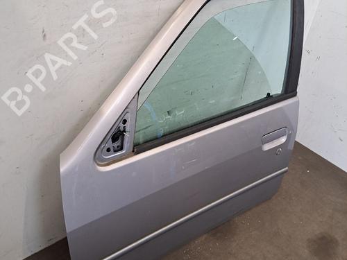 Used Left front door Left front door PEUGEOT 306 Break (7E, N3, N5) 2.0 HDI 90 (90 hp) 35926133 35926133
