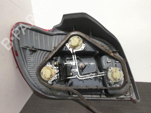Højre baglygte TOYOTA YARIS (_P1_) 1.3 (SCP12_, SCP13_, SCP12R, SCP13R) (87 hp) 28405325