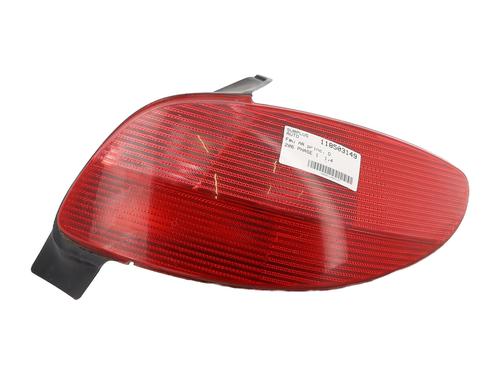 Used Right taillight PEUGEOT 206 Hatchback (2A/C) 1.4 i (75 hp) 31660343