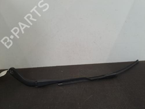 Used Front windshield wiper arm BMW 1 (F20) 116 d (116 hp) 28408661