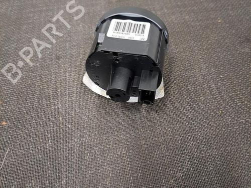 Used Headlight switch VW GOLF VI (5K1) 1.6 TDI (105 hp) 28407733