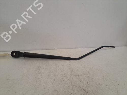 Used Front windshield wiper arm RENAULT SCÉNIC III (JZ0/1_) 1.5 dCi (JZ02, JZ0R) (95 hp) 28409717