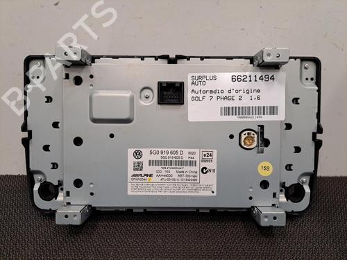 Used Radio VW GOLF VII (5G1, BQ1, BE1, BE2) 1.6 TDI (105 hp) 28402904