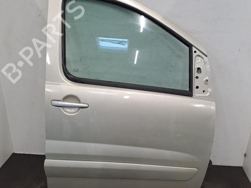 Used Right front door PEUGEOT EXPERT Tepee (VF3X_) 2.0 HDi 140 (136 hp) 32206108