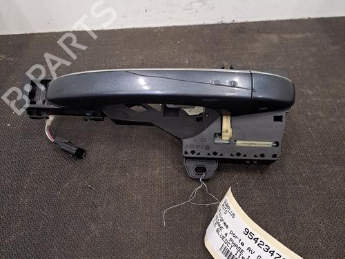 Used Front left exterior door handle RENAULT MEGANE IV Hatchback (B9A/M/N_) 1.5 Blue dCi 115 (B9A6) (116 hp) 28403808