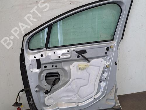 Used Right front door Right front door 37748899 37748899