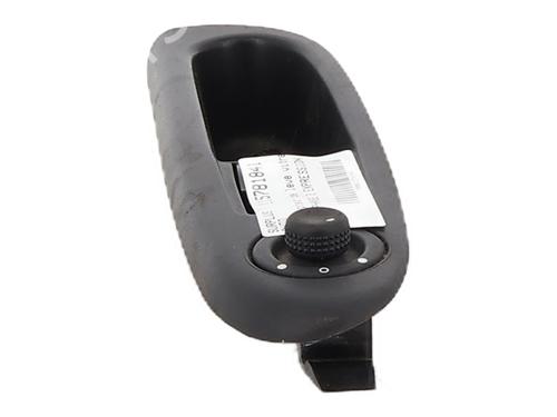 Left front window switch RENAULT CLIO II (BB_, CB_) 1.2 16V (BB05, BB0W, BB11, BB27, BB2T, BB2U, BB2V, CB05,... | BP31365499I27