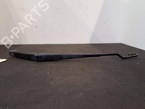 Used Front windshield wiper arm VOLVO XC90 I (275) D5 AWD (163 hp) 28403948