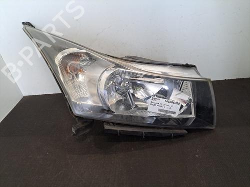 Used Right headlight CHEVROLET CRUZE Hatchback (J305) 1.6 (124 hp) 28389673