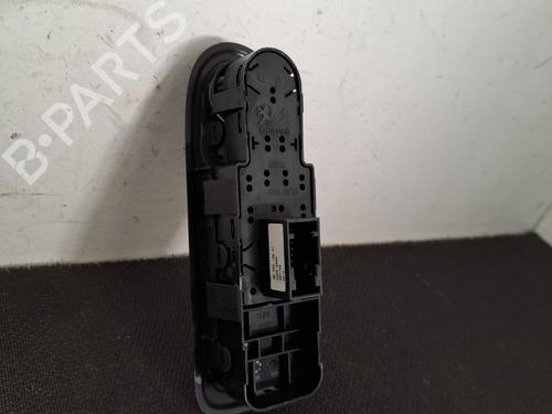 Used Left front window switch Left front window switch PEUGEOT 308 I (4A_, 4C_) 1.6 HDi (109 hp) 28406933 28406933