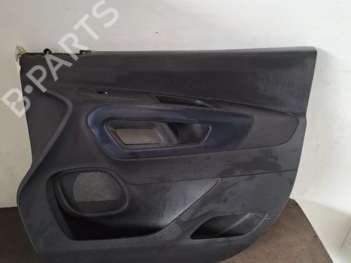 Høyre frontpanel Høyre frontpanel PEUGEOT RIFTER 1.2 PureTech 130 (131 hp) 39729560 39729560