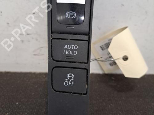 Used Switch VW CC B7 (358) 2.0 TDI (140 hp) 28401389