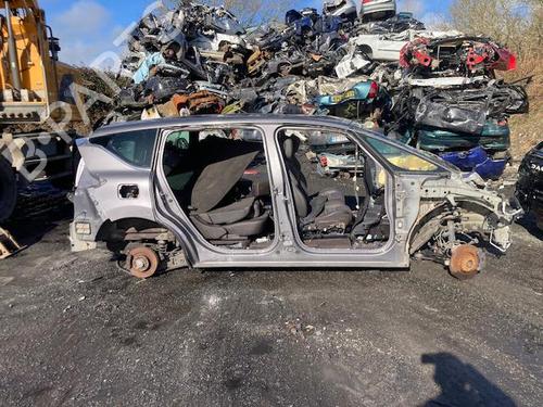 Used Parts RENAULT ESPACE V (JR_)  1.6 dCi 160  3949143