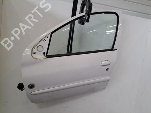 Used Left front door PEUGEOT 206+ (2L_, 2M_) 1.4 i (73 hp) 28404860