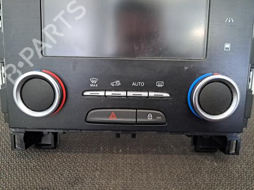 Used Display monitor Display monitor RENAULT MEGANE IV Hatchback (B9A/M/N_) 1.3 TCe 140 (B9NB) (140 hp) 28390356 28390356