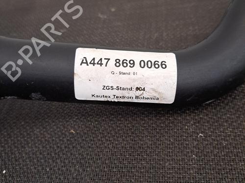 Used Windscreen washer tank Windscreen washer tank MERCEDES-BENZ VITO Mixto (Double Cabin) (W447) 119 CDI 4-matic (447.701, 447.703, 447.705) (190 hp) 28409640 28409640