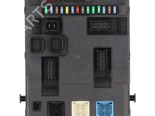 Caixa de fusíveis CITROËN DS3 (SA_) 1.4 VTi 95 (95 hp) 31308209