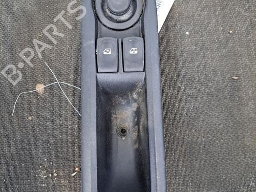 Used Left front window switch RENAULT TWINGO II (CN0_) 1.2 16V (CN0K, CN0V, CN0A) (76 hp) 28403374