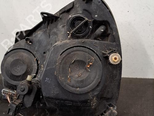 Right headlight RENAULT CLIO II (BB_, CB_) 1.5 dCi (B/CB3M) | BP30112997C29