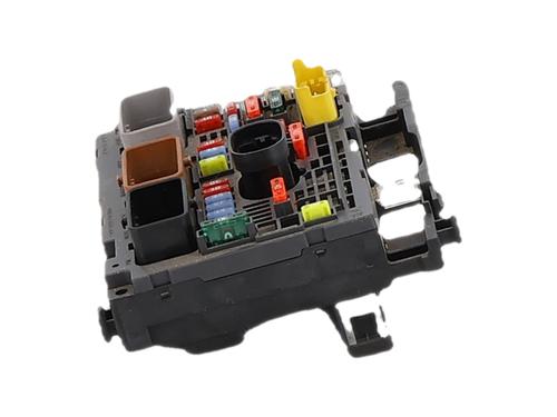 Used Fuse box Fuse box 37650548 37650548