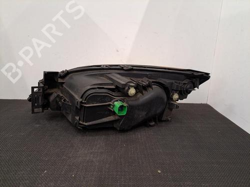 Right headlight FORD MONDEO III (B5Y) 2.0 16V TDDi / TDCi | BP28394703C29