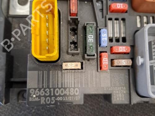 Fuse box PEUGEOT 308 I (4A_, 4C_) 1.6 HDi | BP29434867E1
