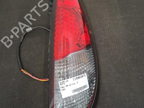 Piloto trasero derecho PEUGEOT ION Electric (64 hp) 28676818