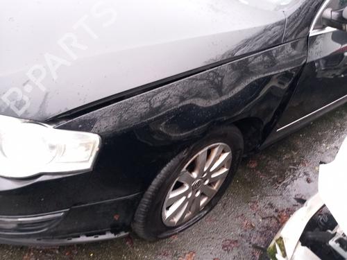 Right taillight VW PASSAT B6 (3C2) 2.0 TDI 16V | BP35805229C35 - Image 29
